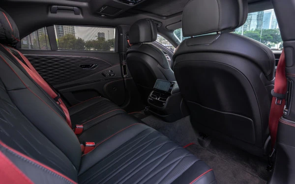  Black Bentley Flying Spur Photo 7