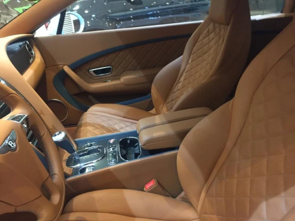  Dark Blue Bentley GTC Photo 5