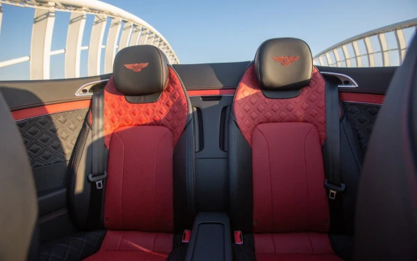  White Bentley Continental GTC V12 Photo 6