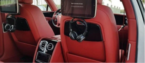  White Bentley Flying Spur Photo 4